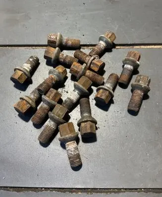 Mercedes-Benz ML W164 Nuts/bolts 