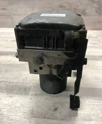 BMW 5 F10 F11 ABS Pump 6799517 DSCF10 6799515