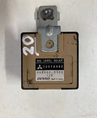 Mitsubishi Grandis Oil pressure relay 1257A002 0680005300