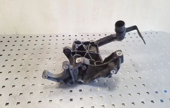 Audi Q7 4L Power steering pump mounting bracket 059145169AA