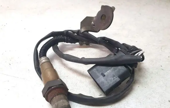 Audi A6 S6 C5 4B Lambda probe sensor 06A906262AC