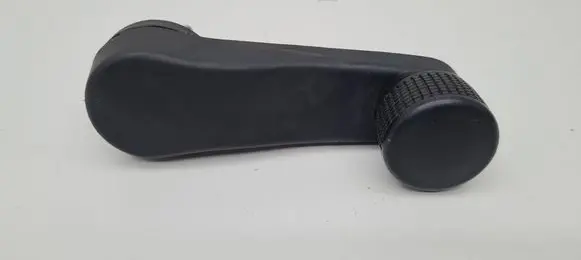 Volkswagen PASSAT B4 Front door window winding handle 3A0837581