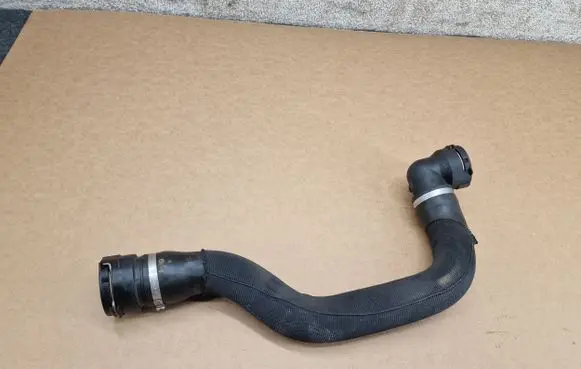 Jaguar F-Pace Engine coolant pipe/hose HK838260AE HK838260
