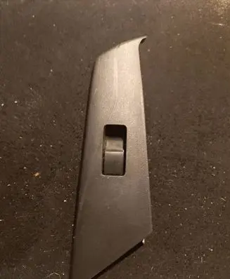 Mazda 3 II Quarter vent window switch BBM4685L1 K4057 BBM266370