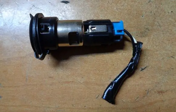 Suzuki Vitara (LY) 12 V Socket (front) 