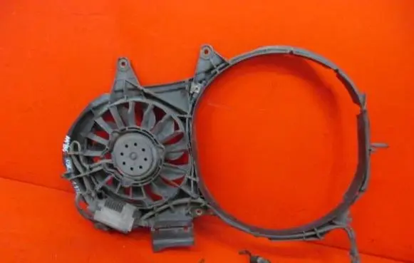 Audi A4 S4 B6 8E 8H Electric radiator cooling fan 8E0121205T