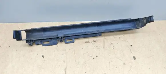 Mercedes-Benz C W204 Radiator mount bracket 0477902913