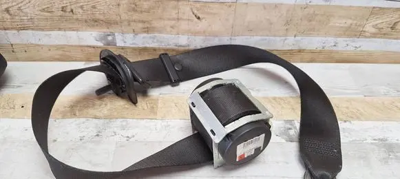 BMW 5 F10 F11 Front seatbelt 610126300B 100819