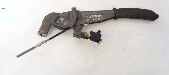 Handbrake/parking brake lever assembly