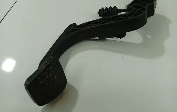 Opel Vectra C Clutch pedal 