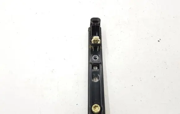 Ford Focus Seat belt adjustment rail 