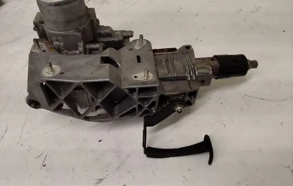 Renault Megane II Electric power steering pump 8200246631A