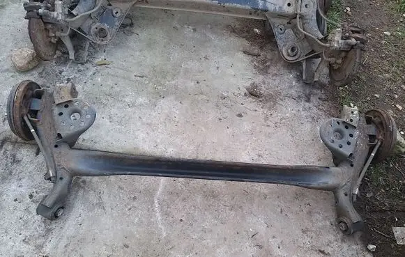 KIA Rio Rear axle beam 