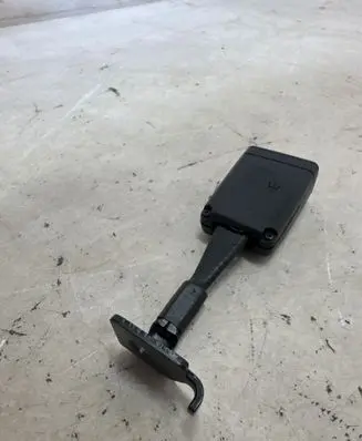 Maserati Ghibli Rear seatbelt buckle 670019030 6224629008