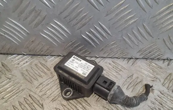 Volkswagen PASSAT B5.5 ESP acceleration yaw rate sensor 8E0907637A 0027481 0265005245