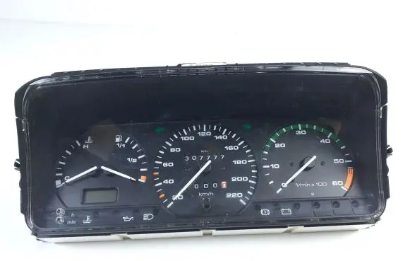 Volkswagen Transporter - Caravelle T4 Speedometer (instrument cluster) 701919033DM KL5489