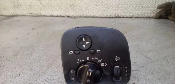 Mercedes-Benz C W203 Light switch A2035450604