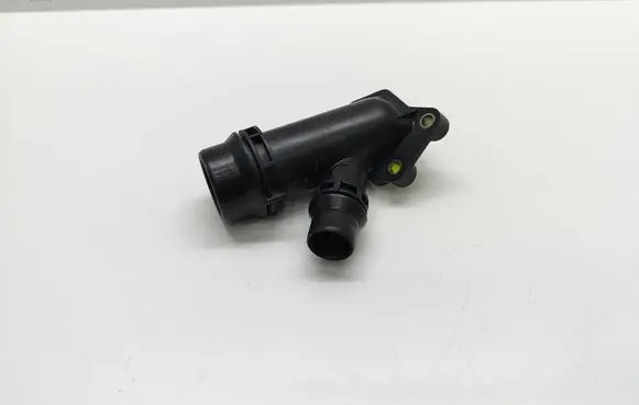 BMW 5 E60 E61 Engine coolant pipe/hose 2247744 11122247744