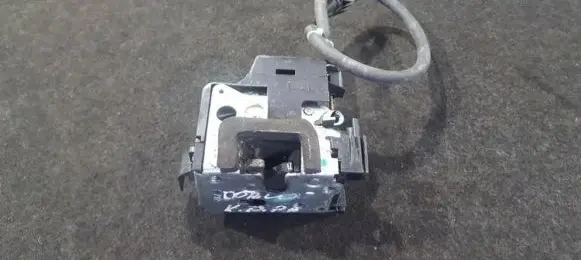 Fiat Doblo Front door lock