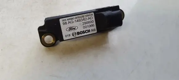 Ford Focus Airbag deployment crash/impact sensor 98ag14b342ad 98ag-14b342-ad