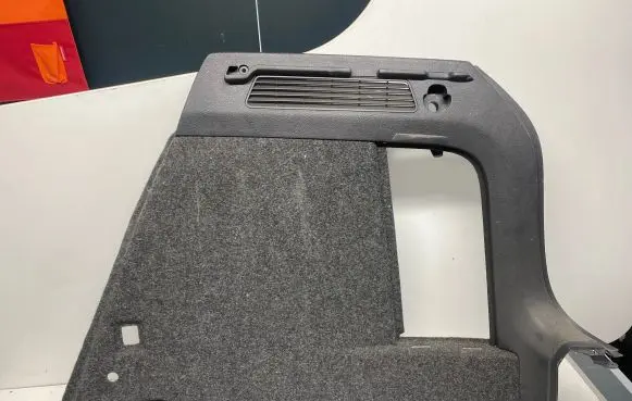 Volkswagen Tiguan Trunk/boot side trim panel 5N0867428R