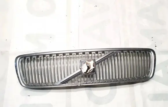 Volvo V70 Front grill