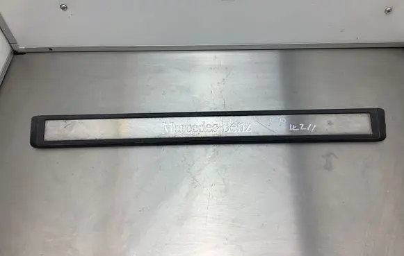 Mercedes-Benz E W211 Front sill trim cover A2116801335