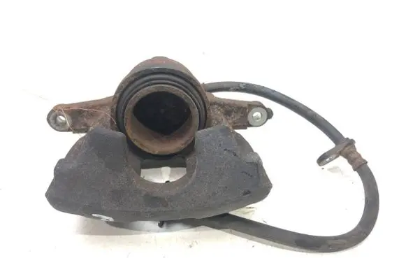 Honda CR-V Front brake caliper 