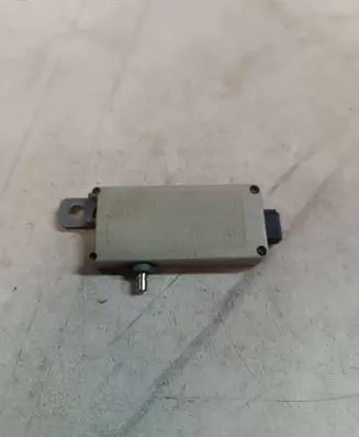 BMW 5 E39 Aerial antenna amplifier 8368886