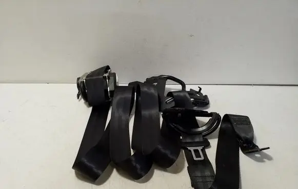 Land Rover Discovery Sport Third row seat belt FK72611B68