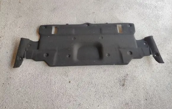 Mercedes-Benz E C207 W207 Other trunk/boot trim element A2076940725