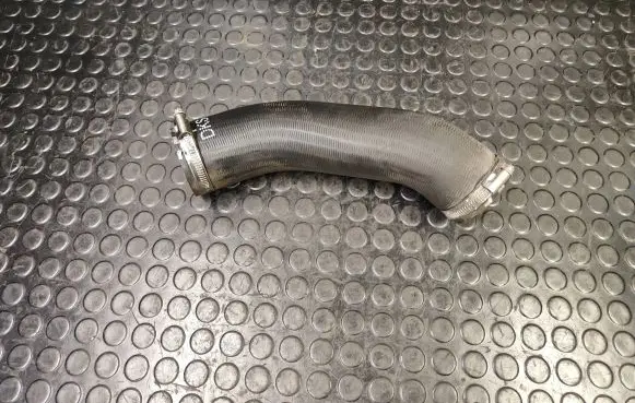 Audi A8 S8 D4 4H Intercooler hose/pipe 4H0145737R
