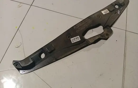 Toyota Corolla Verso E121 Engine bonnet/hood lock trim molding 5328913010