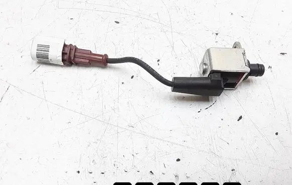 Volkswagen Tiguan Turbo solenoid valve # 2000tdi 04l907284