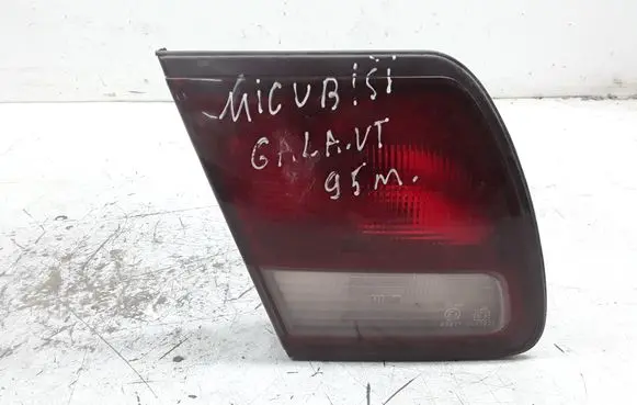 Mitsubishi Galant Tailgate rear/tail lights