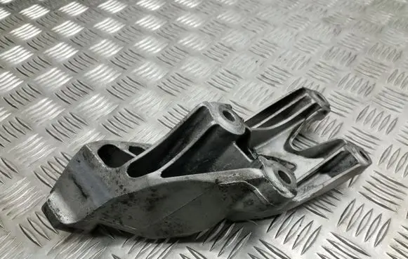 Audi A4 S4 B8 8K Engine mounting bracket 8K0199307AP