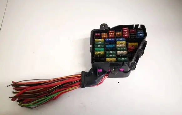 Audi A4 S4 B6 8E 8H Fuse box set