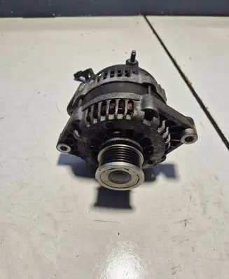 Chevrolet Captiva Generator/alternator 13580078