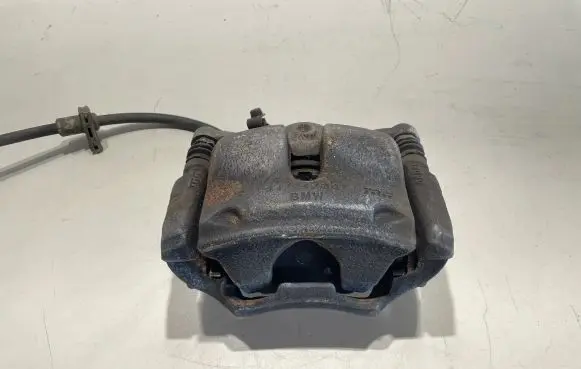 BMW 1 F40 Front brake caliper