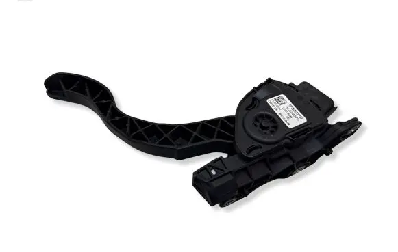 Volvo V70 Accelerator throttle pedal C95YE04