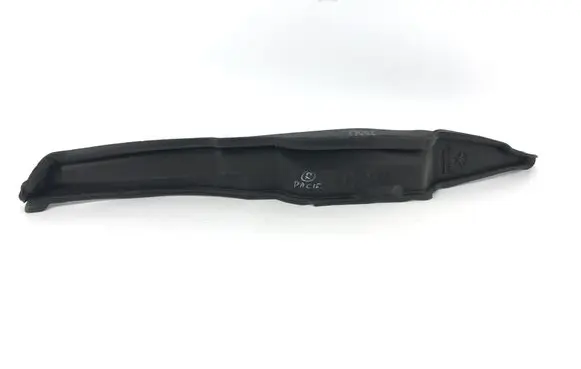 Chrysler Pacifica Fender foam support/seal 68225662A