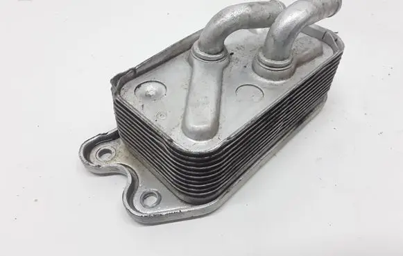 Volvo XC90 Engine oil radiator 30622090