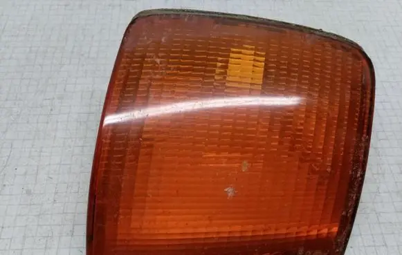 Volkswagen PASSAT B3 Front indicator light 357953050