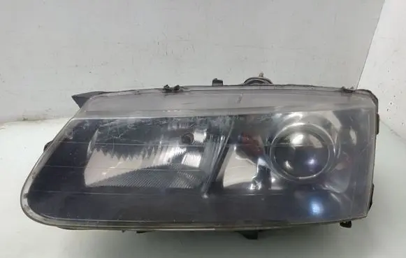 Renault Safrane Headlight/headlamp 7701689112