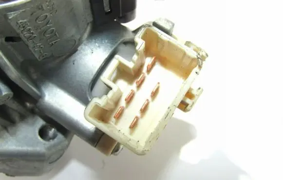Toyota RAV 4 (XA30) Ignition lock 45020426