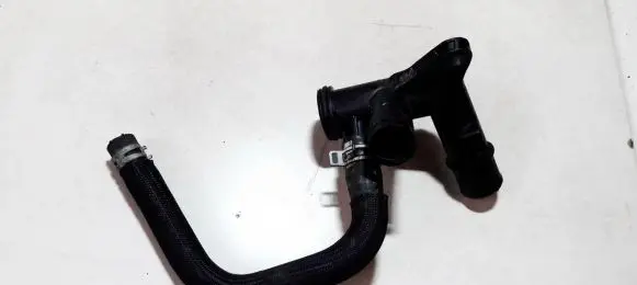 Engine coolant pipe/hose