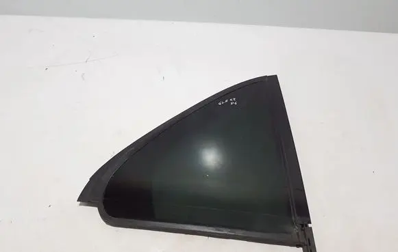 Mercedes-Benz GLE W167 Rear vent window glass A1677304802