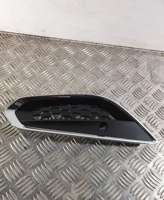 Volvo V40 Front bumper upper radiator grill 31383526 31347031 S3DHA