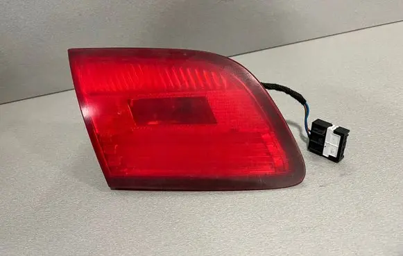 BMW 3 E92 E93 Tailgate rear/tail lights 7162303 2311091252