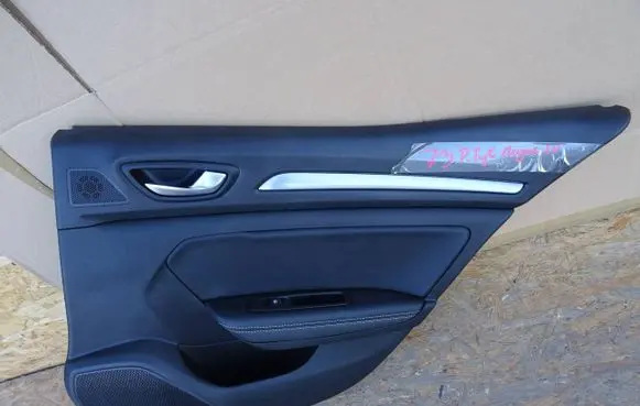 Renault Megane IV Rear door card panel trim 186025711